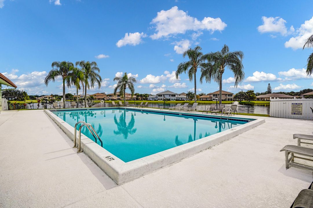 For Sale: $185,000 (1 beds, 2 baths, 1052 Square Feet)