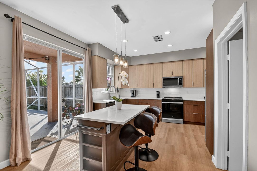 For Sale: $539,000 (3 beds, 2 baths, 1500 Square Feet)