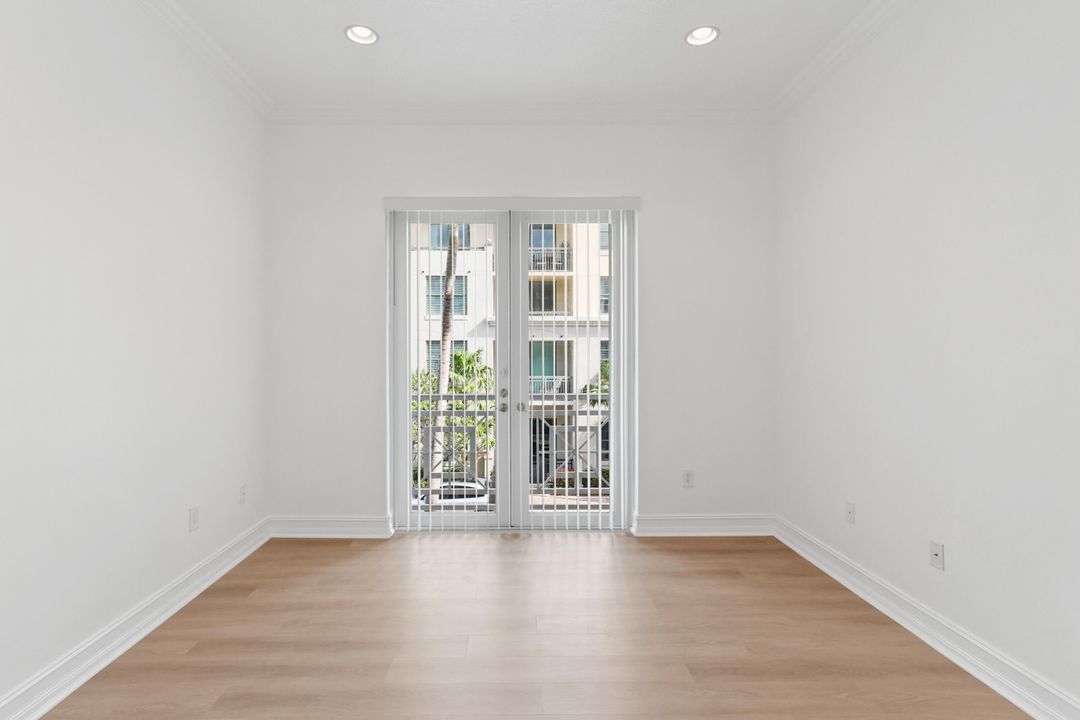 For Rent: $4,750 (2 beds, 2 baths, 1307 Square Feet)