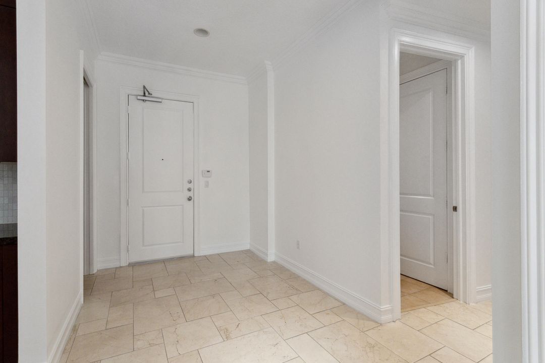 For Rent: $4,750 (2 beds, 2 baths, 1307 Square Feet)