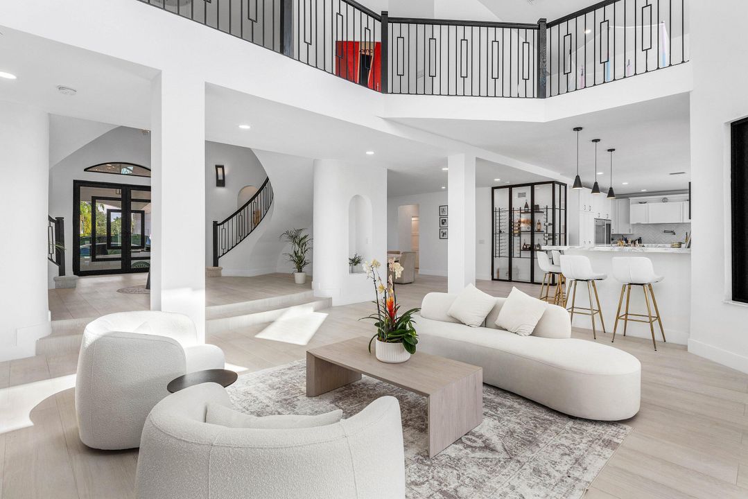 For Sale: $6,995,000 (9 beds, 8 baths, 9479 Square Feet)