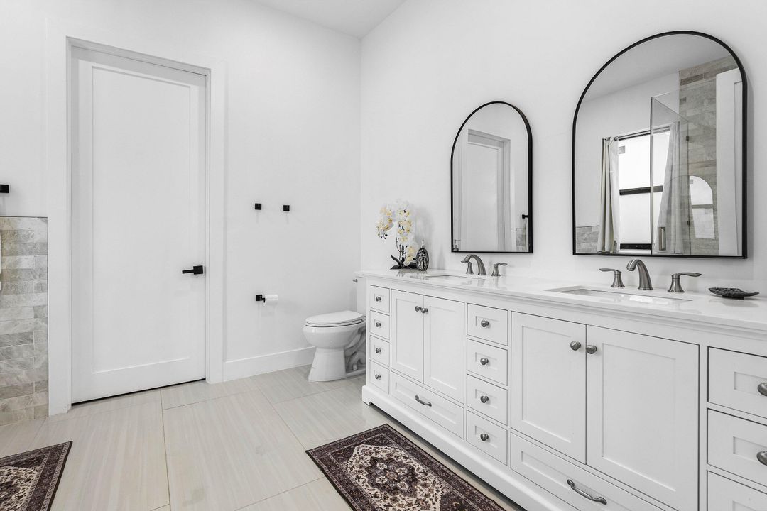 For Sale: $6,995,000 (9 beds, 8 baths, 9479 Square Feet)