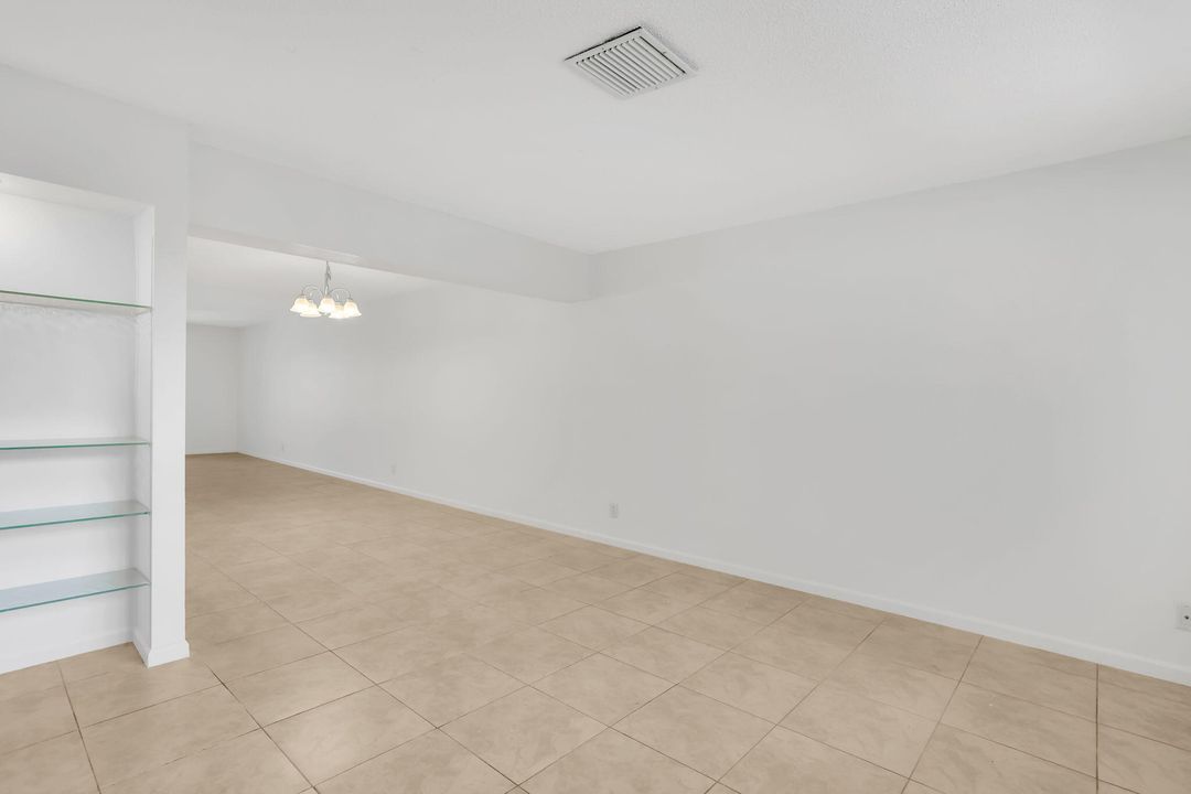 For Rent: $2,750 (2 beds, 2 baths, 2088 Square Feet)