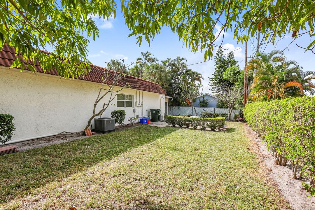 For Rent: $2,750 (2 beds, 2 baths, 2088 Square Feet)