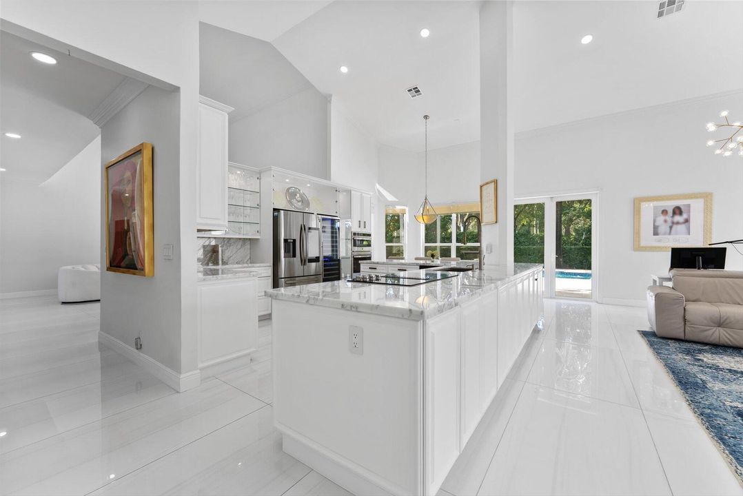 待售: $1,985,000 (5 贝兹, 5 浴室, 4876 平方英尺)