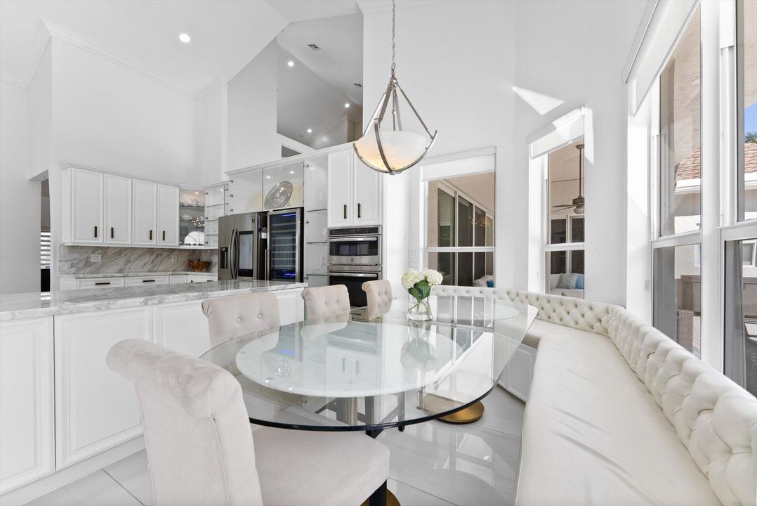 待售: $1,985,000 (5 贝兹, 5 浴室, 4876 平方英尺)