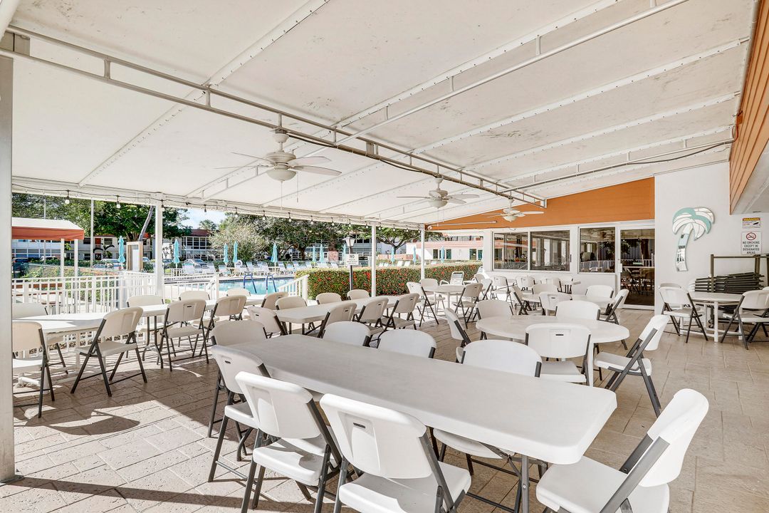 待售: $95,000 (1 贝兹, 1 浴室, 679 平方英尺)