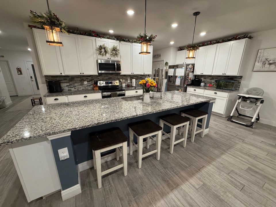 For Sale: $505,000 (4 beds, 3 baths, 2274 Square Feet)