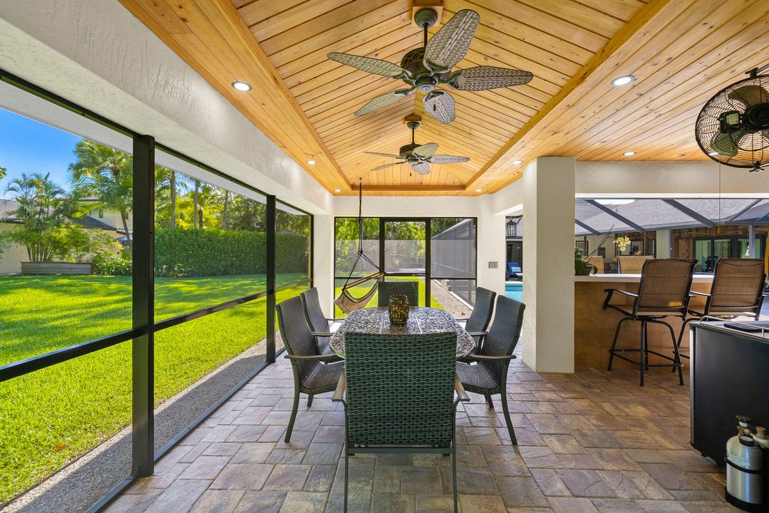 For Rent: $12,950 (4 beds, 3 baths, 2972 Square Feet)