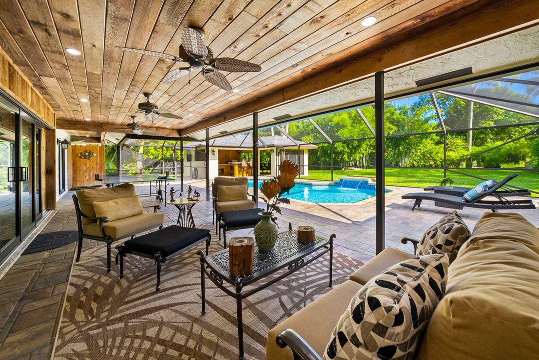 For Rent: $12,950 (4 beds, 3 baths, 2972 Square Feet)