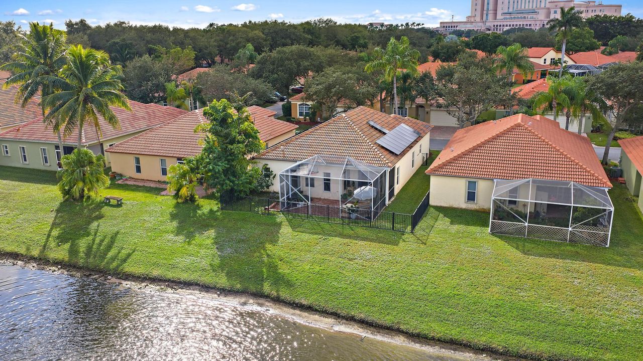 待售: $499,999 (4 贝兹, 2 浴室, 1580 平方英尺)