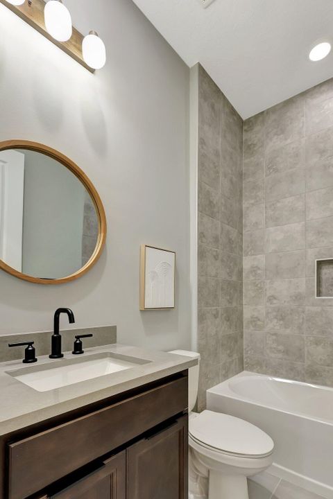 For Sale: $875,000 (4 beds, 4 baths, 2951 Square Feet)