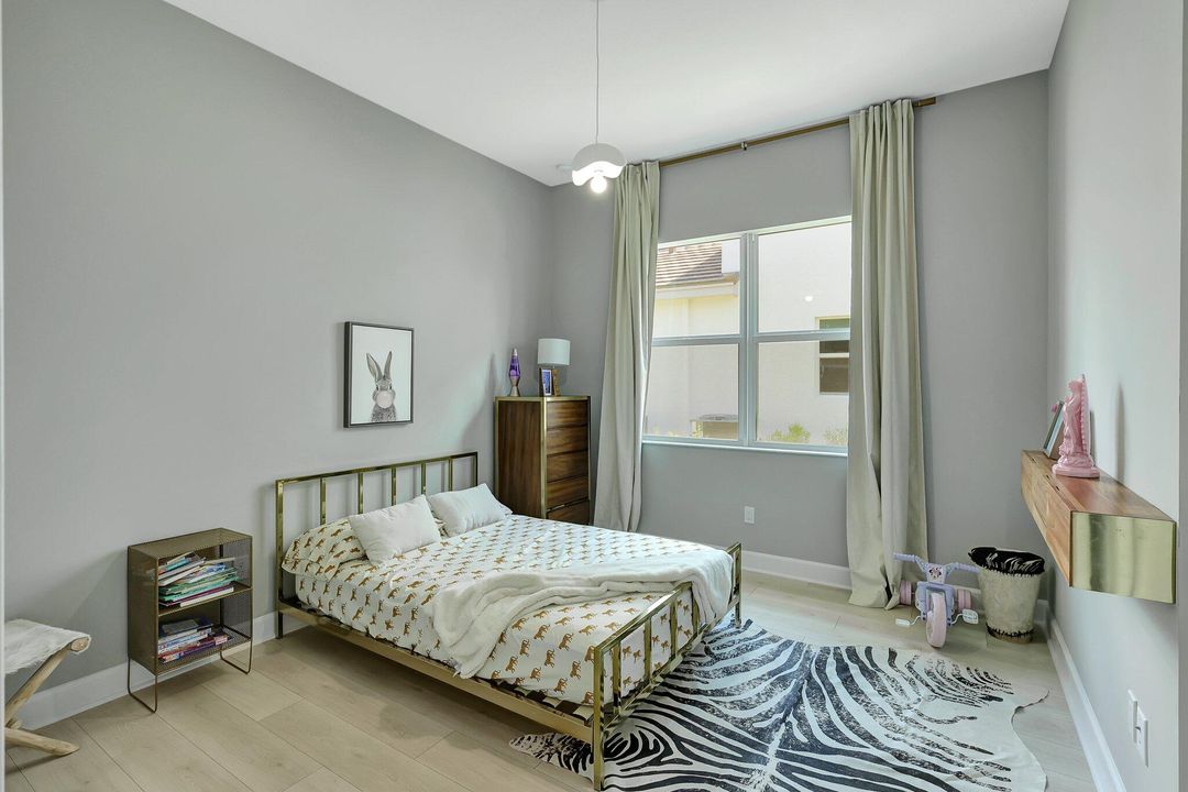 For Sale: $875,000 (4 beds, 4 baths, 2951 Square Feet)