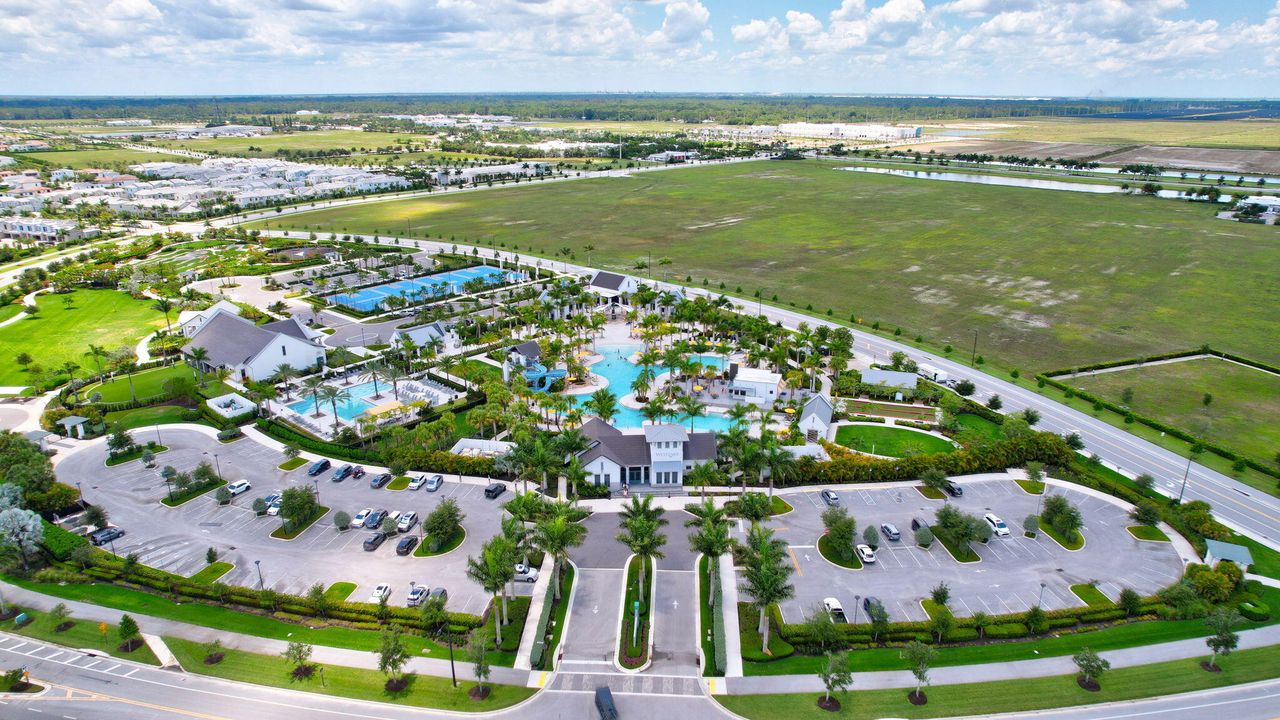 For Sale: $875,000 (4 beds, 4 baths, 2951 Square Feet)