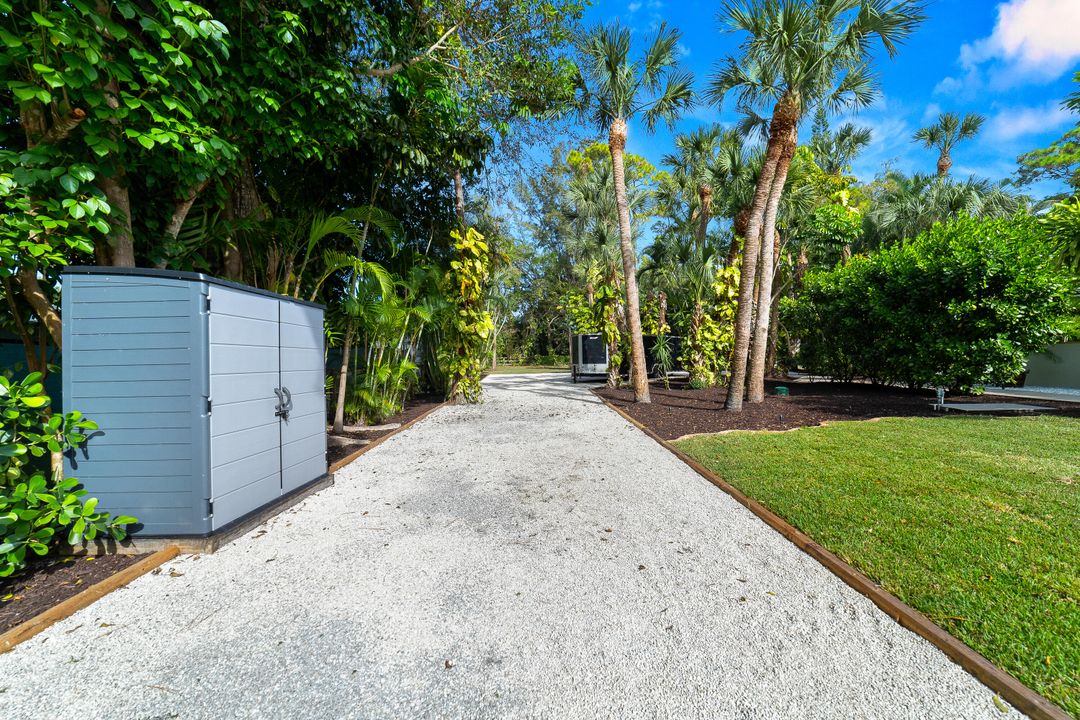 For Sale: $1,634,999 (4 beds, 4 baths, 4010 Square Feet)