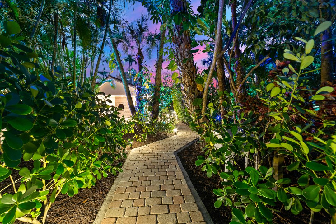 For Sale: $1,634,999 (4 beds, 4 baths, 4010 Square Feet)