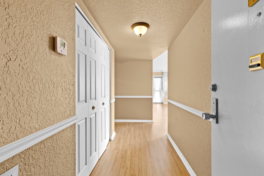 На продажу: $185,000 (2 спален, 2 ванн, 1350 Квадратных фут)