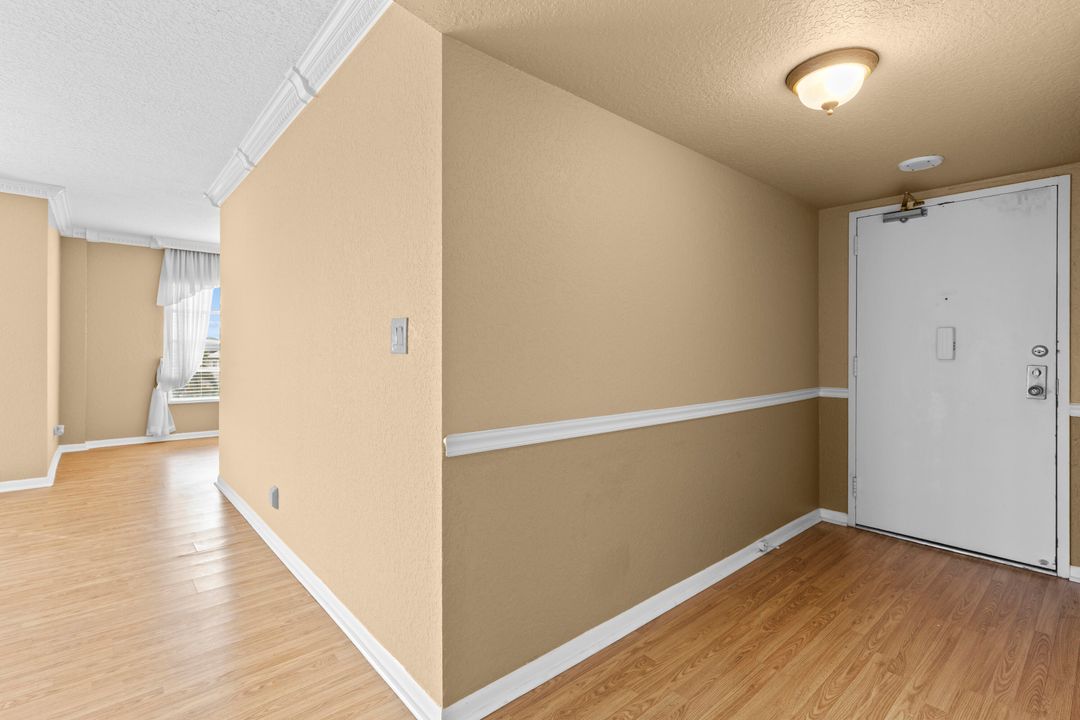 На продажу: $185,000 (2 спален, 2 ванн, 1350 Квадратных фут)