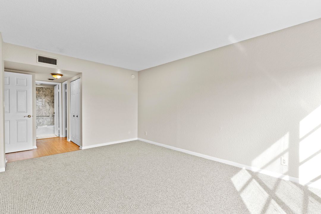 На продажу: $185,000 (2 спален, 2 ванн, 1350 Квадратных фут)