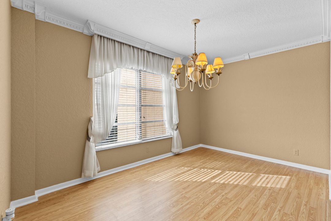 На продажу: $185,000 (2 спален, 2 ванн, 1350 Квадратных фут)