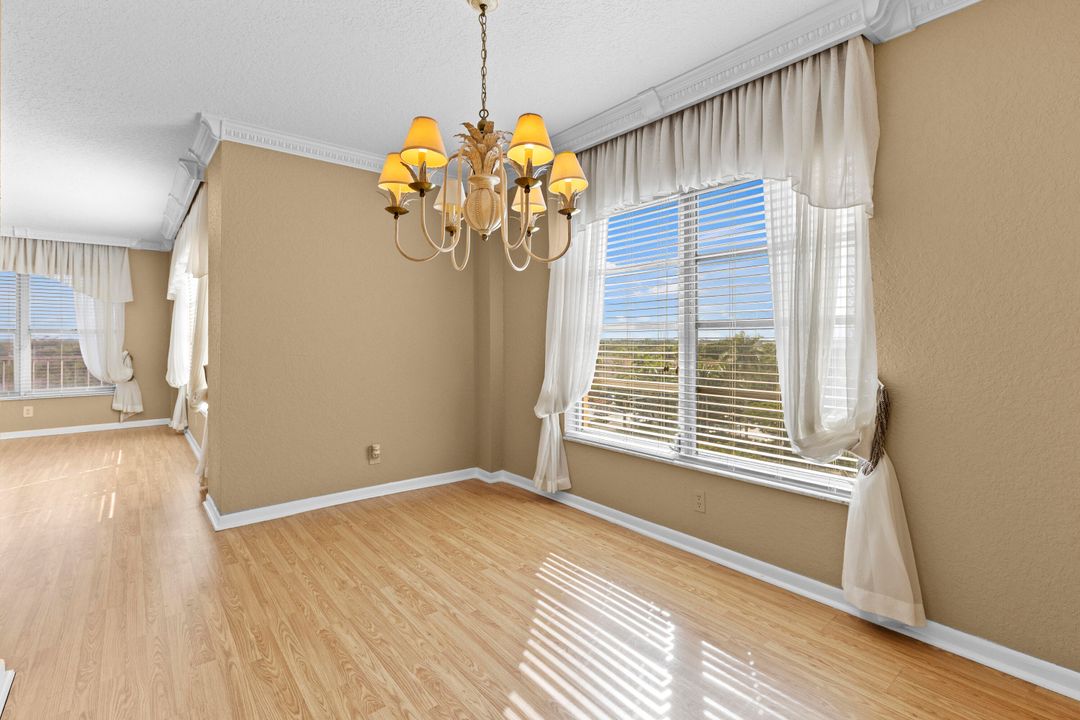 На продажу: $185,000 (2 спален, 2 ванн, 1350 Квадратных фут)