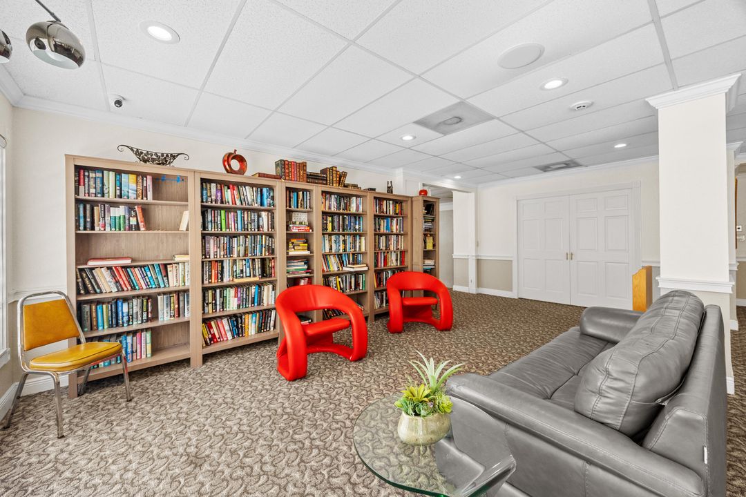 На продажу: $185,000 (2 спален, 2 ванн, 1350 Квадратных фут)