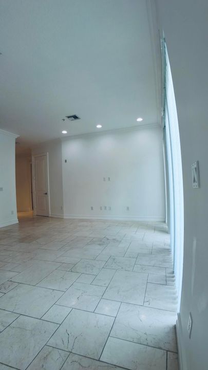 For Rent: $4,750 (2 beds, 2 baths, 1307 Square Feet)