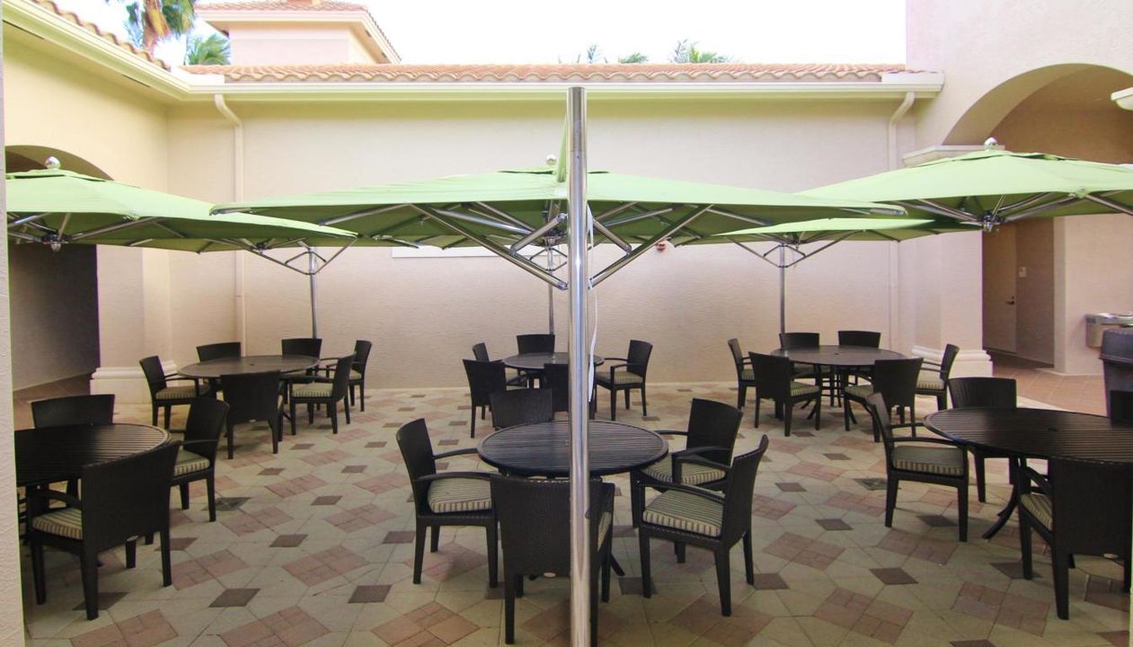 For Sale: $445,000 (3 beds, 2 baths, 1619 Square Feet)