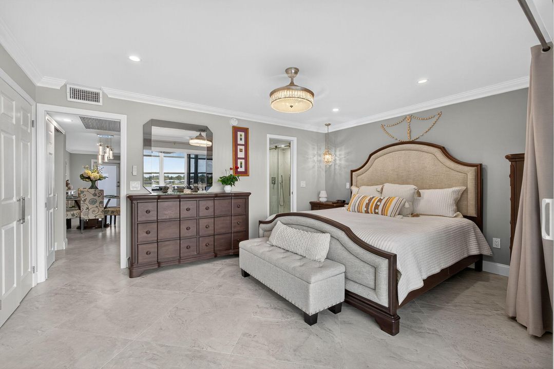 На продажу: $245,000 (1 спален, 1 ванн, 702 Квадратных фут)