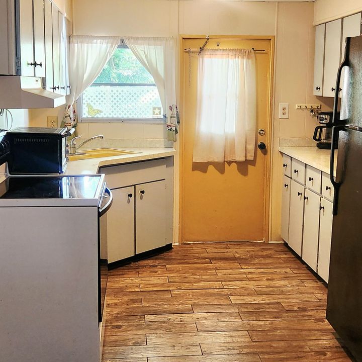 For Sale: $29,999 (2 beds, 2 baths, 1184 Square Feet)