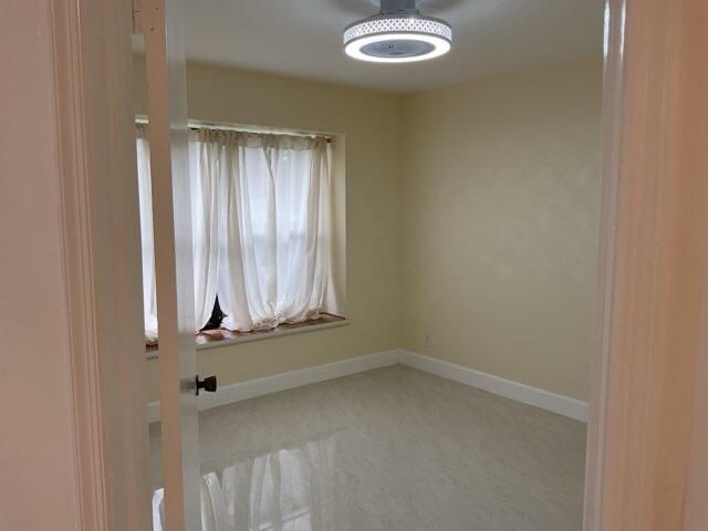 合同活跃: $2,800 (2 贝兹, 2 浴室, 1448 平方英尺)