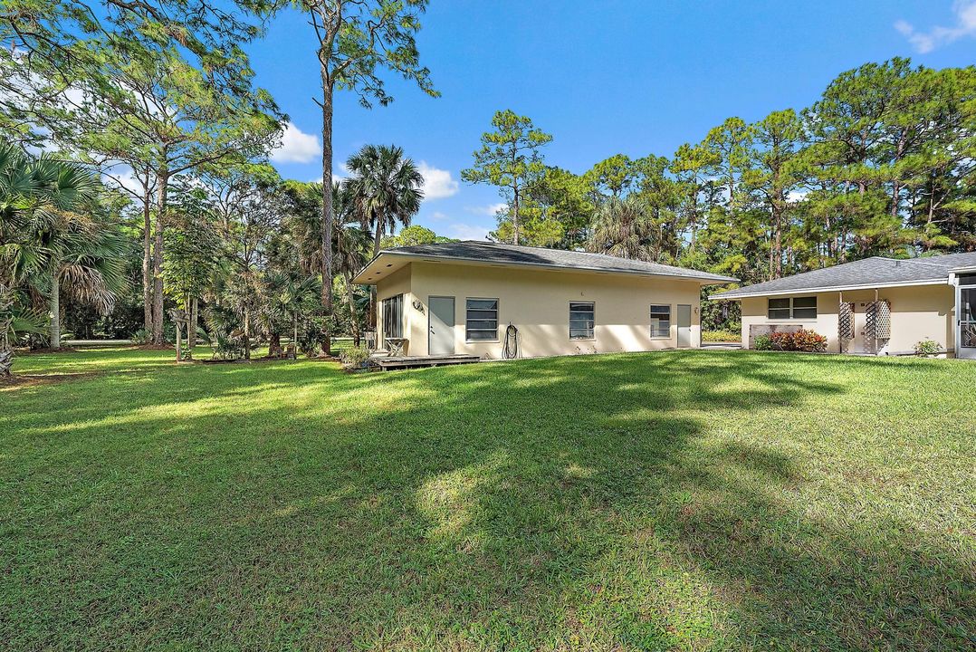 For Sale: $989,000 (4 beds, 3 baths, 2405 Square Feet)