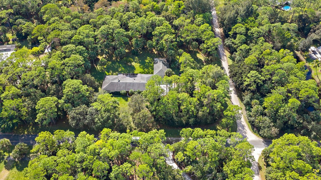 For Sale: $989,000 (4 beds, 3 baths, 2405 Square Feet)