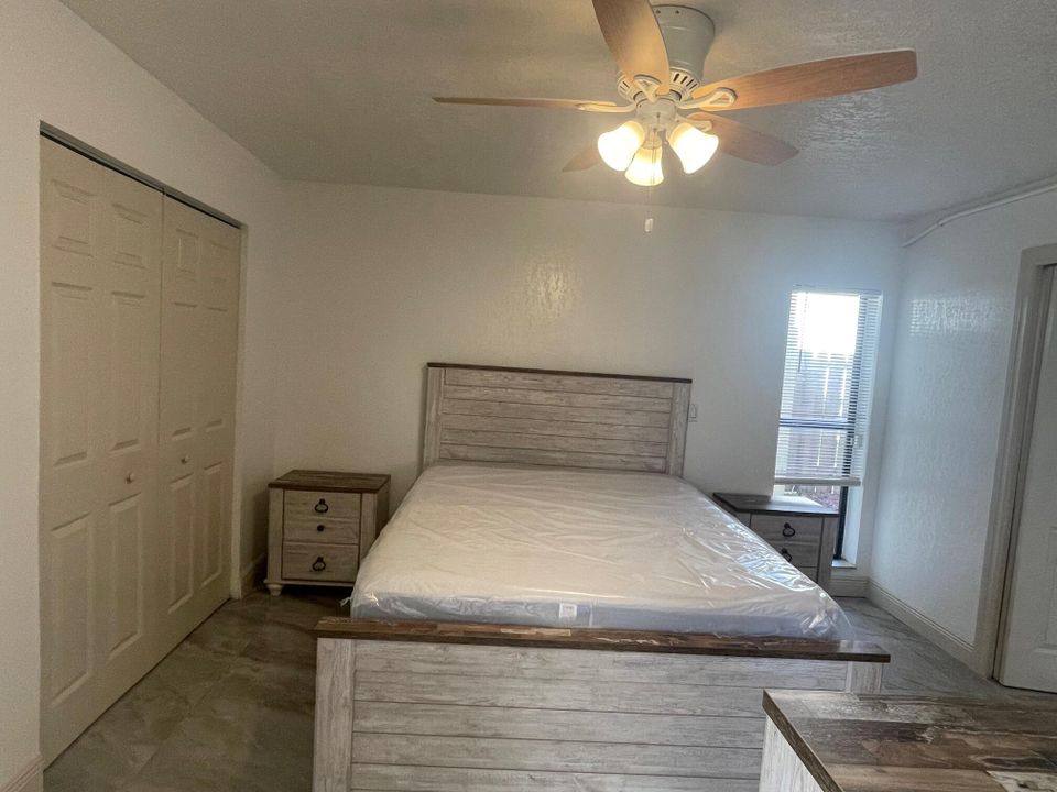 For Rent: $1,900 (1 beds, 1 baths, 627 Square Feet)