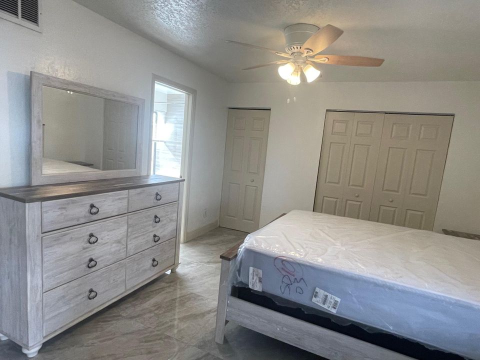 For Rent: $1,900 (1 beds, 1 baths, 627 Square Feet)