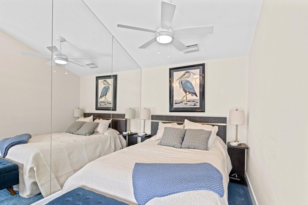 For Sale: $750,000 (1 beds, 1 baths, 725 Square Feet)