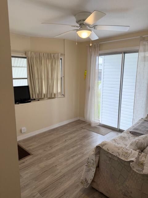 For Sale: $129,900 (3 beds, 2 baths, 1298 Square Feet)