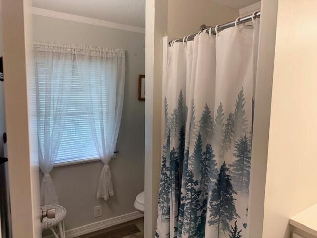 For Sale: $129,900 (3 beds, 2 baths, 1298 Square Feet)