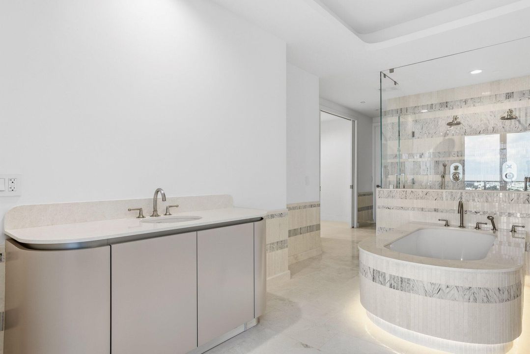 For Sale: $13,795,000 (3 beds, 4 baths, 4436 Square Feet)