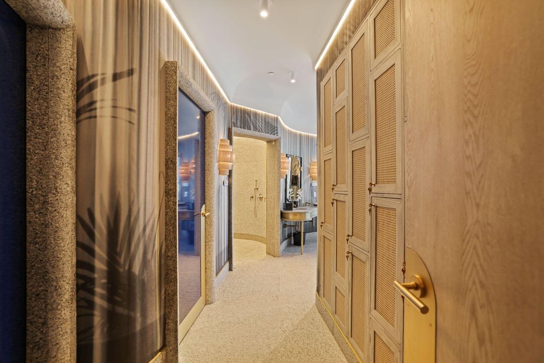 For Sale: $13,795,000 (3 beds, 4 baths, 4436 Square Feet)