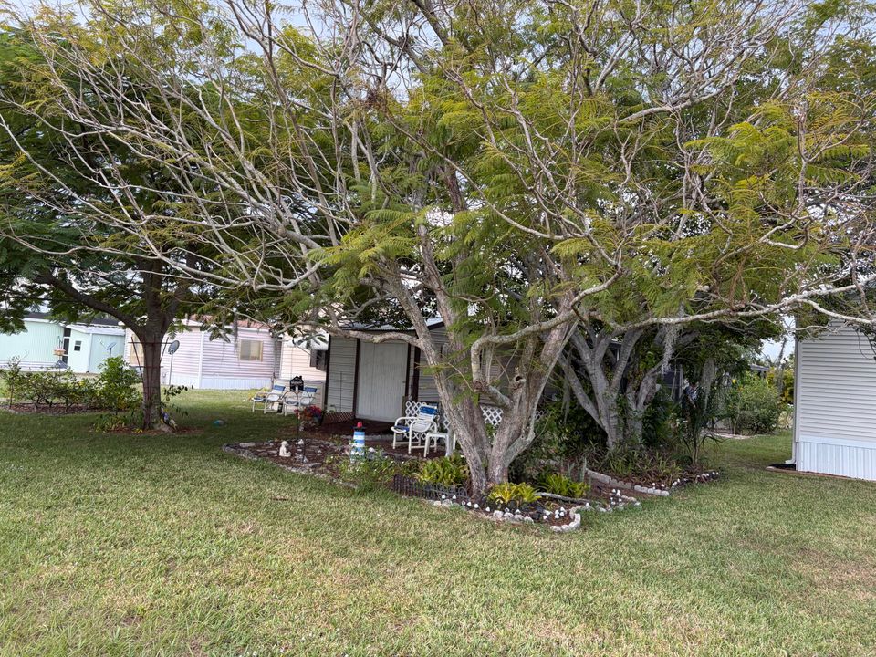 For Sale: $70,000 (2 beds, 2 baths, 1460 Square Feet)