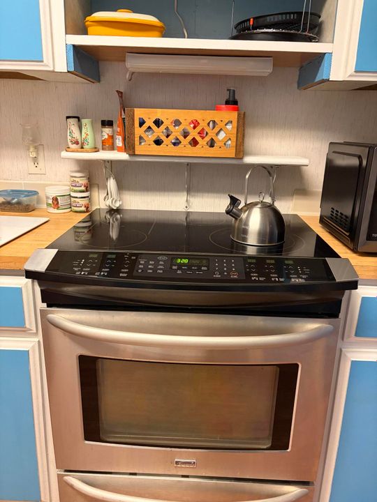 For Sale: $70,000 (2 beds, 2 baths, 1460 Square Feet)