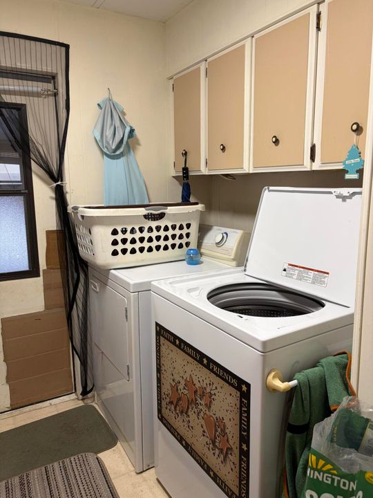 For Sale: $70,000 (2 beds, 2 baths, 1460 Square Feet)