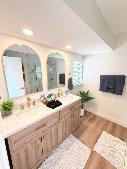 待售: $420,000 (3 贝兹, 2 浴室, 1950 平方英尺)