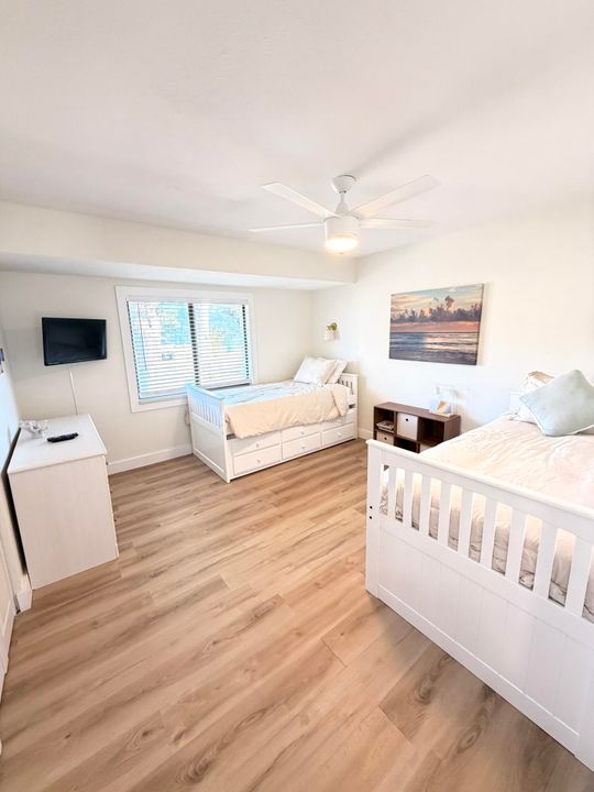 待售: $420,000 (3 贝兹, 2 浴室, 1950 平方英尺)