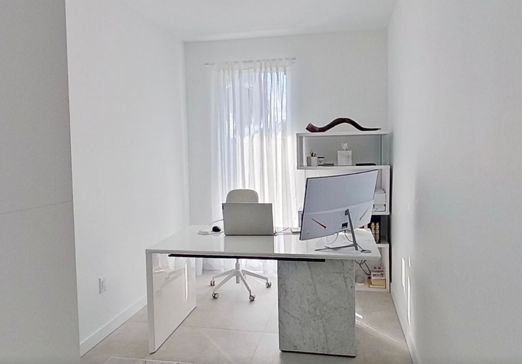 For Sale: $785,000 (3 beds, 2 baths, 1580 Square Feet)