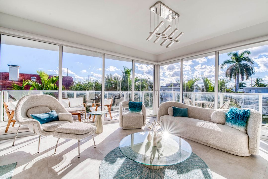 For Sale: $785,000 (3 beds, 2 baths, 1580 Square Feet)