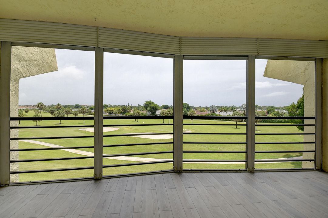 En Venta: $249,000 (2 camas, 2 baños, 1300 Pies cuadrados)