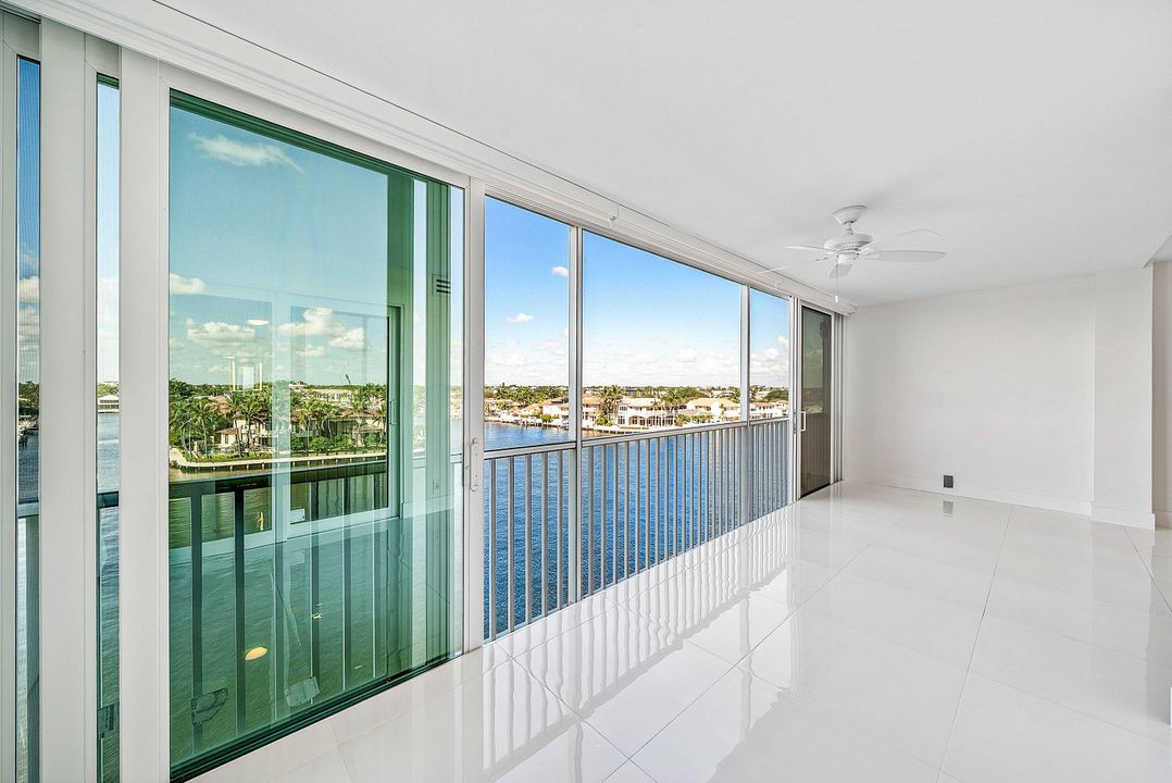 待售: $665,000 (2 贝兹, 2 浴室, 1166 平方英尺)