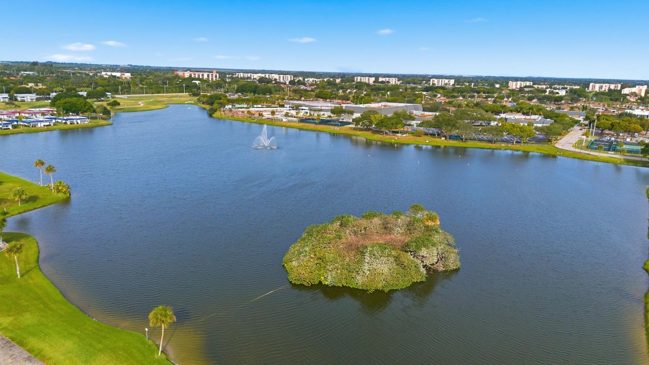 待售: $99,000 (1 贝兹, 1 浴室, 720 平方英尺)